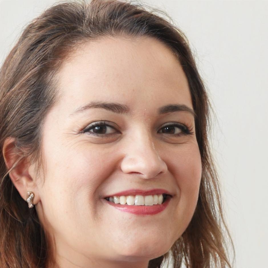 Anggota tim Studozo Rise yang berdedikasi dalam pengembangan solusi teknologi